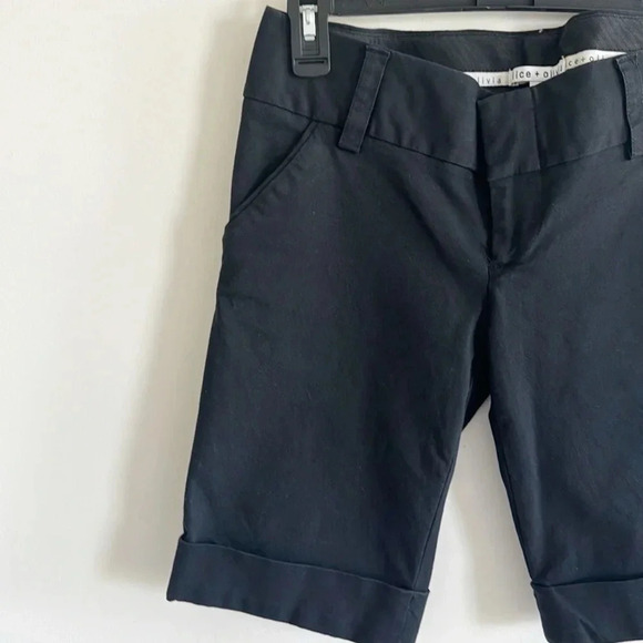 Alice + Olivia black stretchy Bermuda Shorts size 4 - Picture 3 of 6